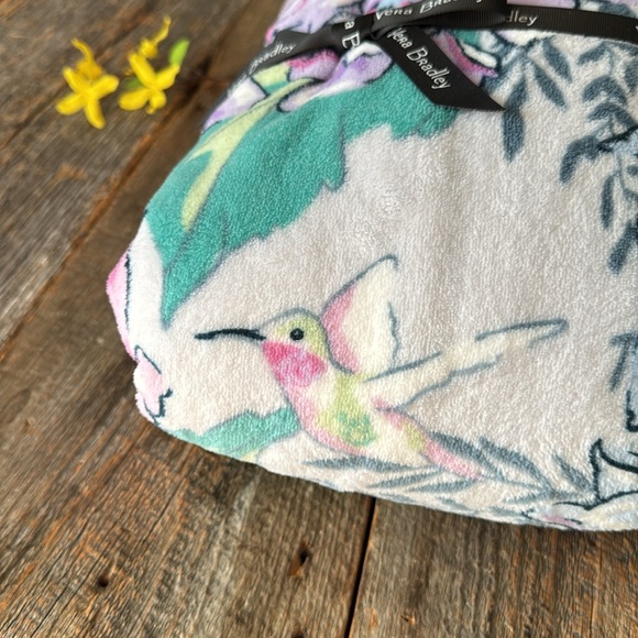 Vera Bradley Floral "Happy Hydrangeas" Throw Blanket - Picture 4 of 6